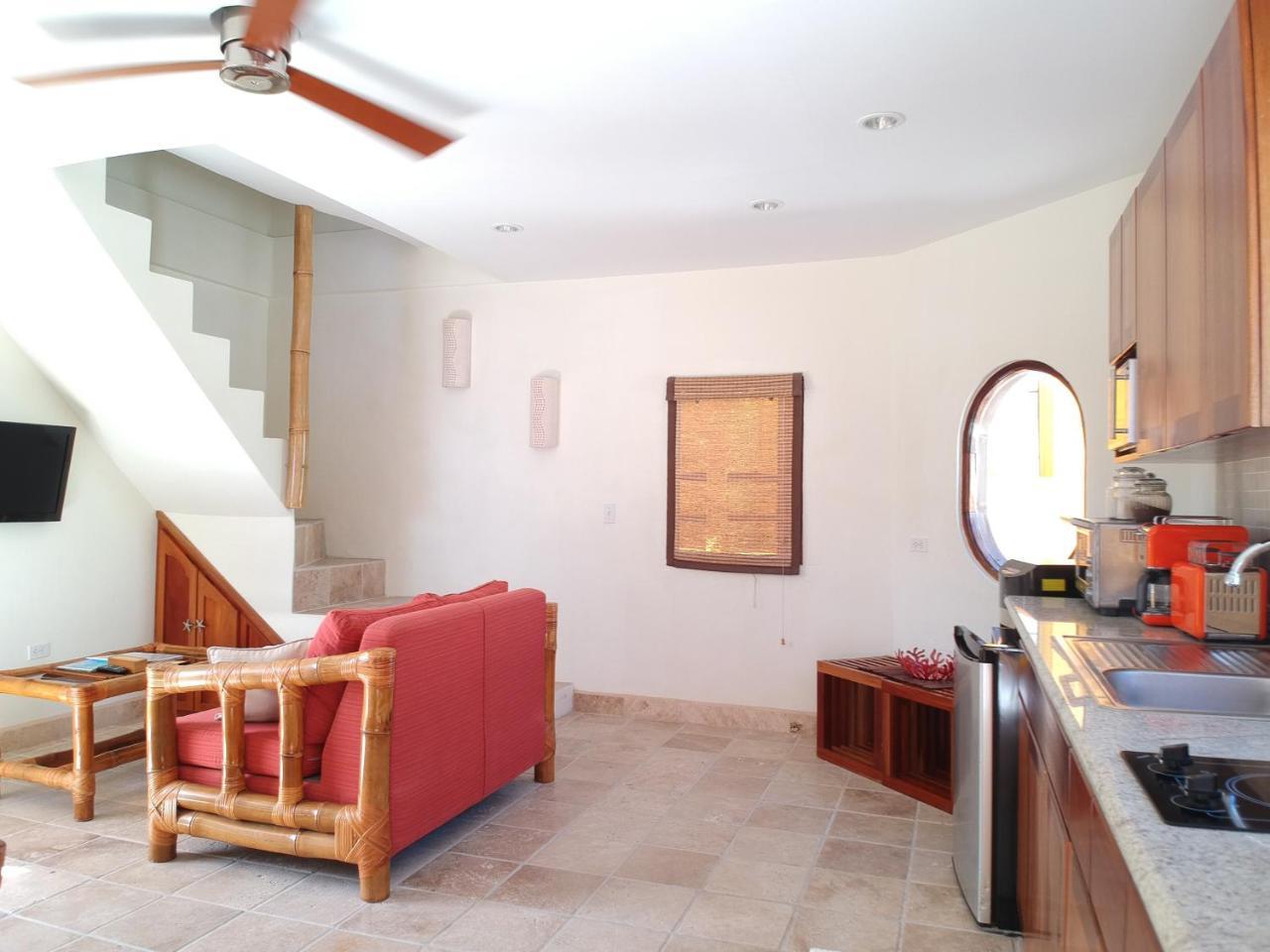 Seaside Cabanas Hotel Caye Corker 外观 照片