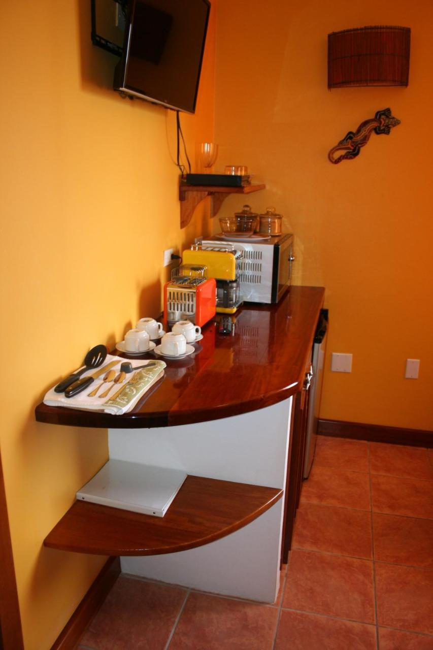 Seaside Cabanas Hotel Caye Corker 外观 照片